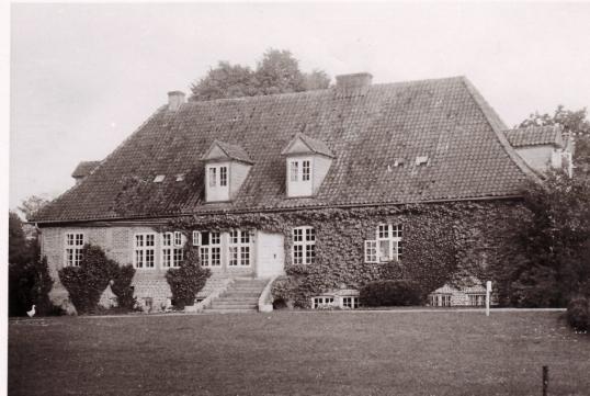 Das neue Herrenhaus auf dem Gut Depenau 1959 nach dem Ausbau