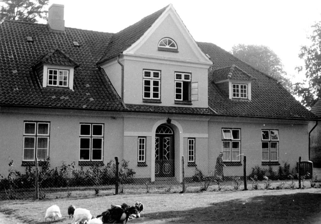 Gutshaus Bundhorst mit Großmutter Wandhoff