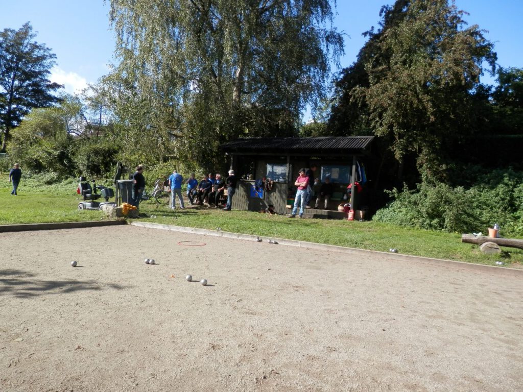 Bouleturnier im Oktober